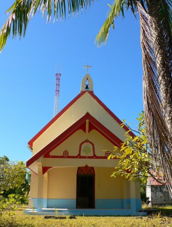 17- L'eglise renovee de Tetamanu 